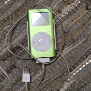 iPod 4GB